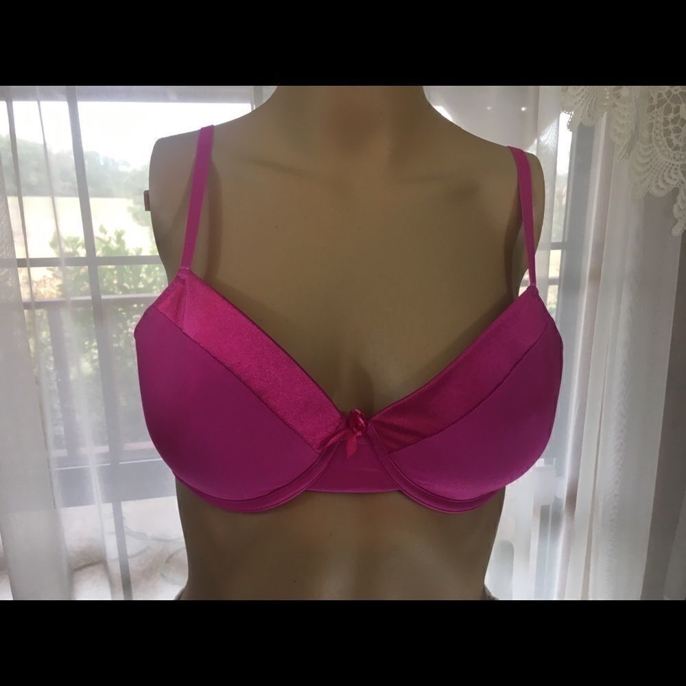 JI Bra 34B Fuchsia EUC